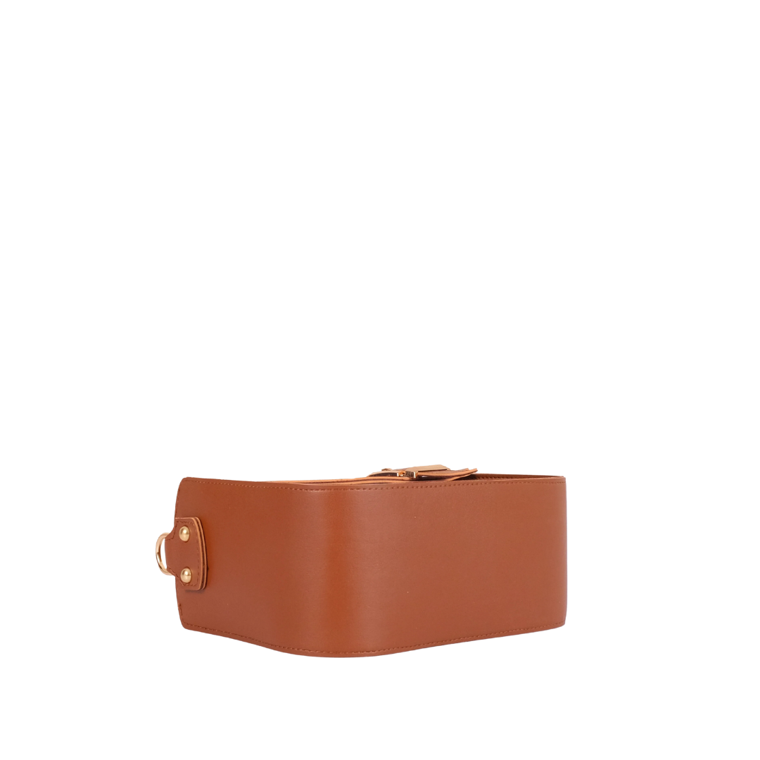 Bagsique Saddle Buckle Handbag